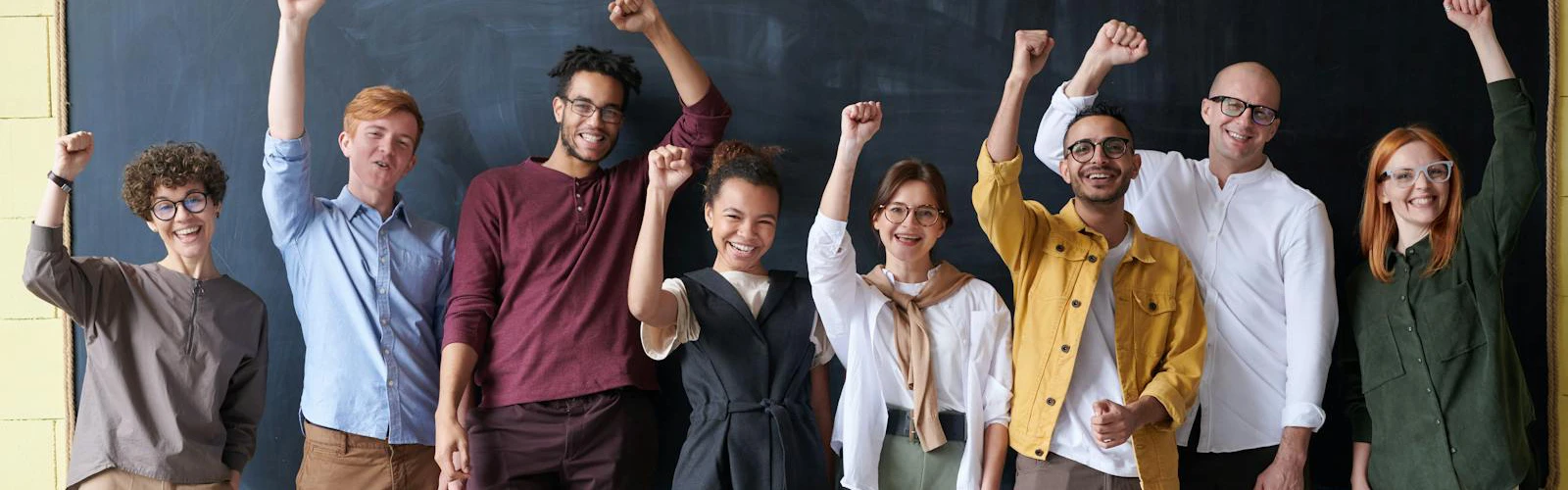 Why Choose a Team Building Boat Tour